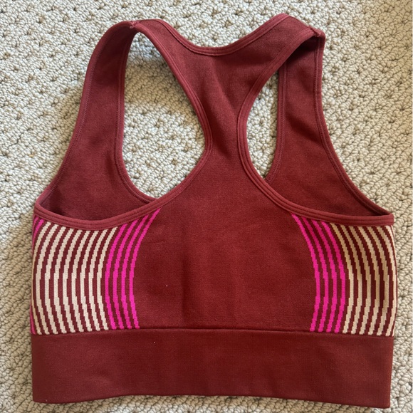 Fabletics Sports Bra - Picture 2 of 3